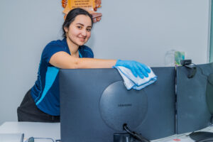 Key-Tips-for-Maintaining-a-Healthy-and-Clean-Office-Environment-asd213